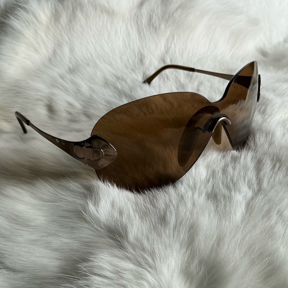 Brown Dior Shield Sunglasses - Picture 4 of 6